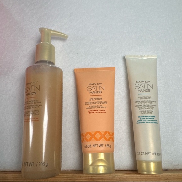 Mary Kay Satin Hands Set *LIMITED EDITION* Orchard Peach Satin Hands Pampering - Picture 3 of 8